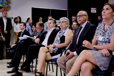 Mão na massa.jpg