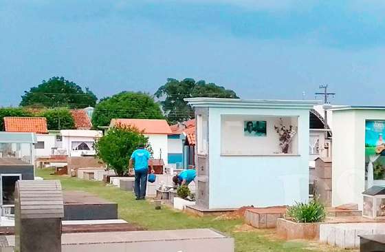 CEMITÉRIO.jpg