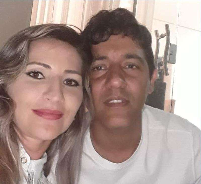 Romano e esposa.JPG