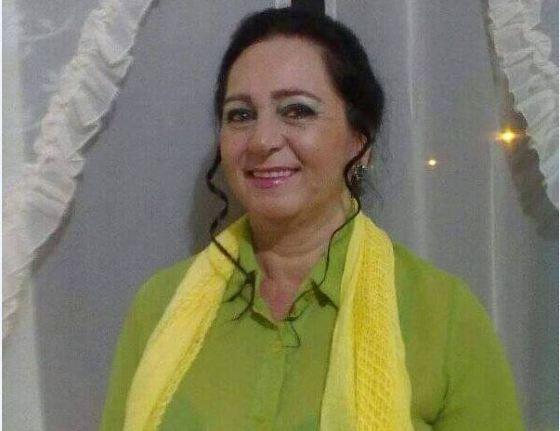 mulher mnifestão bozo.JPG