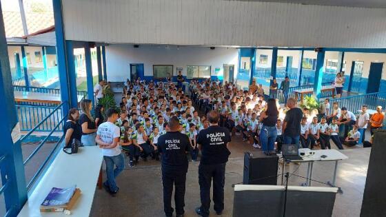 Palestras Polícia Comunitária.jpg