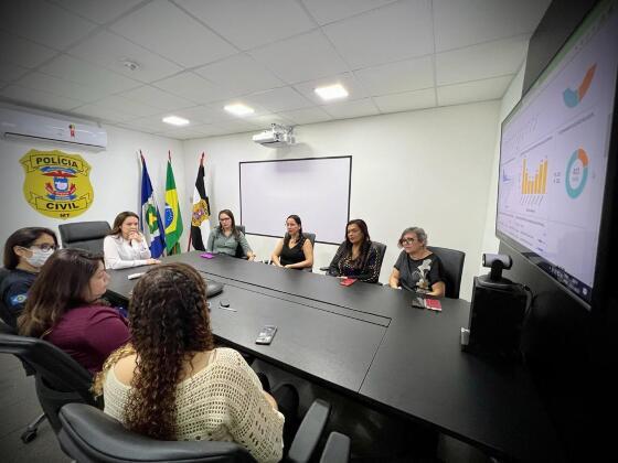 JANA E DELEGADAS.jpeg
