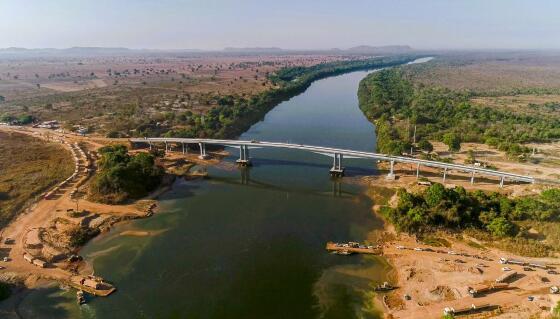 Ponte sobre o Rio das Mortes 