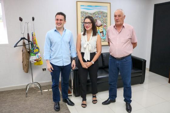 JANA E PREFEITO JUARA.jpeg