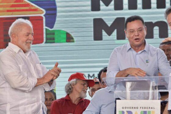 botelho e lula.jpeg