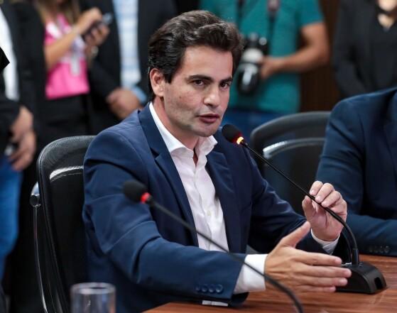 FABIO GARCIA PISCINÃO.jpeg