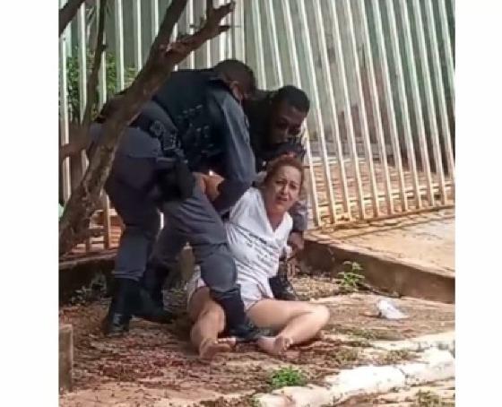 mulher problema.jpg