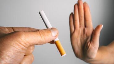 Como parar de fumar naturalmente: médicos revelam dicas importantes