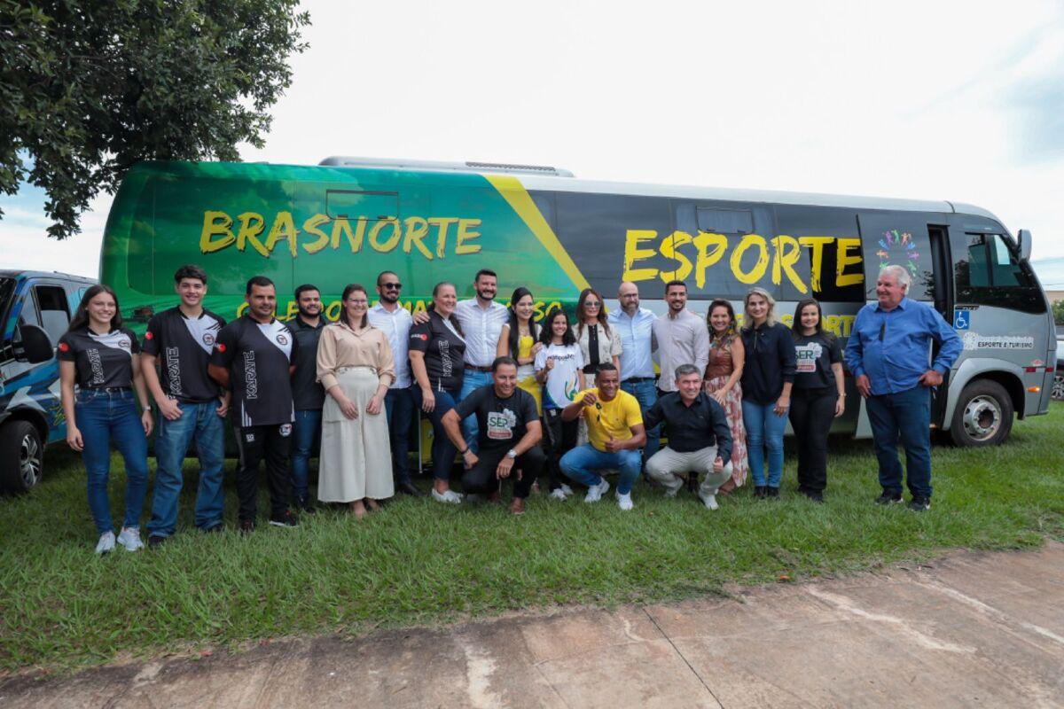 VIRGINIA BRAS 10 ONIBUS.jpeg