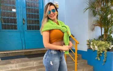 Andressa Urach é hospitalizada após gravação adulta com oito homens