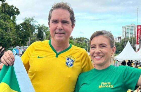 FLAVIA E TIÃO.jpg