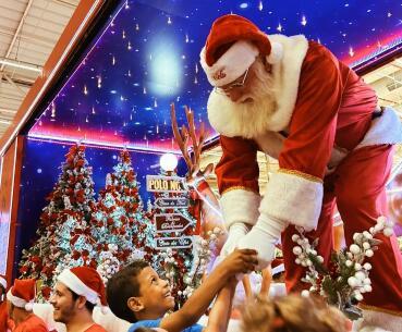 Caravanas de Natal da Coca-Cola farão apresentações em dez cidades do Mato Grosso