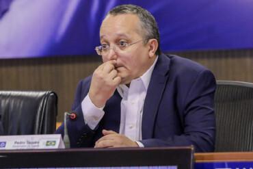 TRE-MT enquadra Pedro Taques e manda apagar ataques contra Mauro Mendes