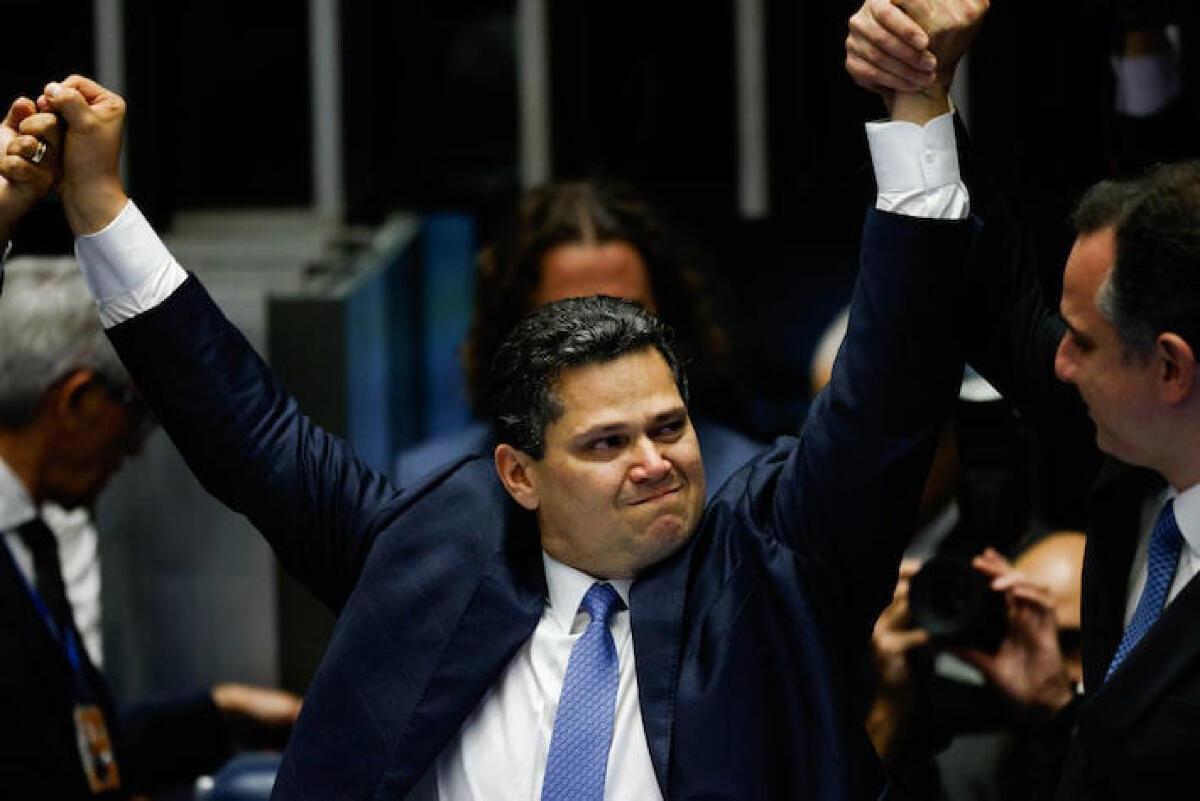 alcolumbre.jpg