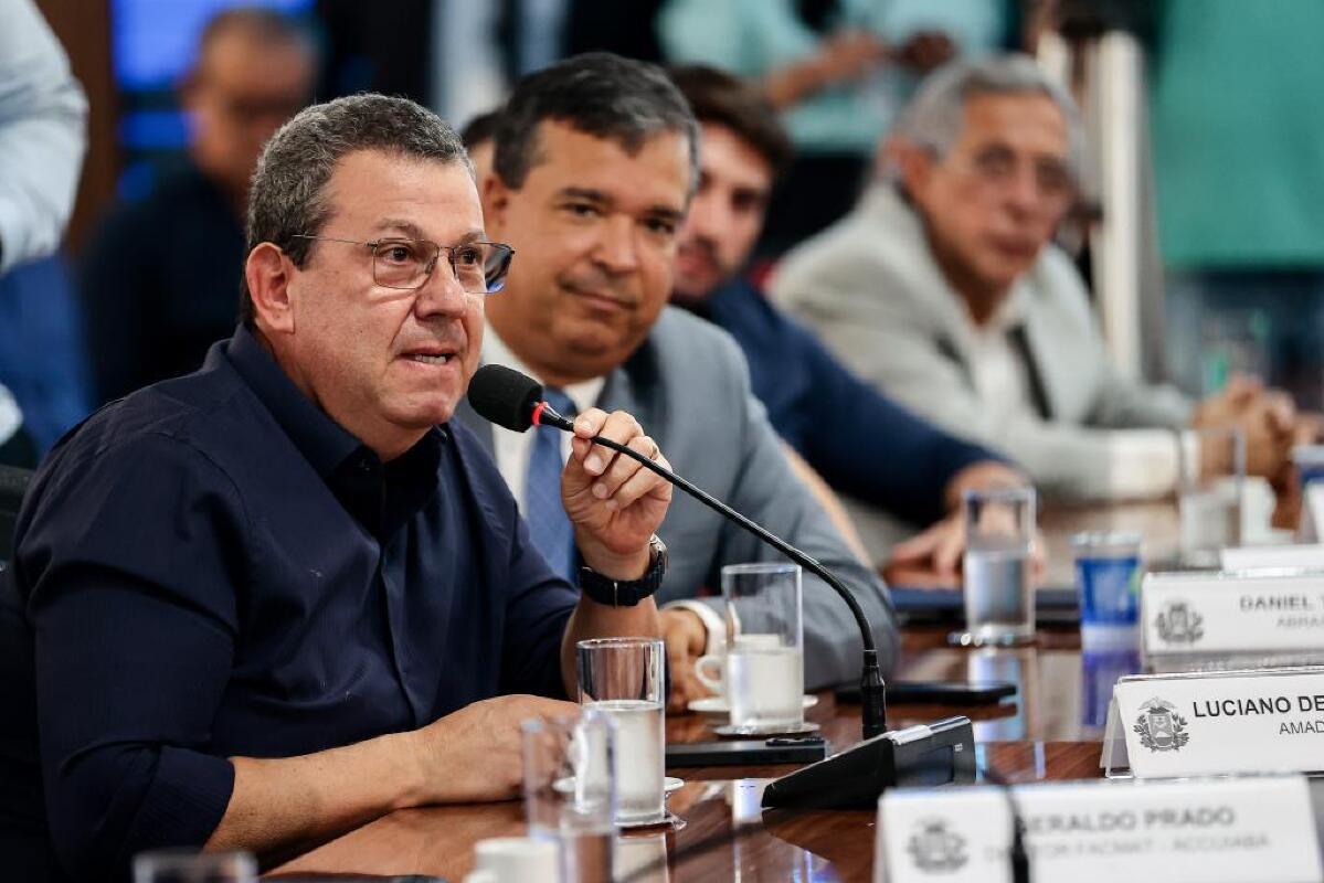 LUCIANO COMERCIO.jpg