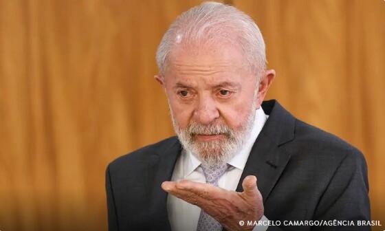 LULA INSS.jpg