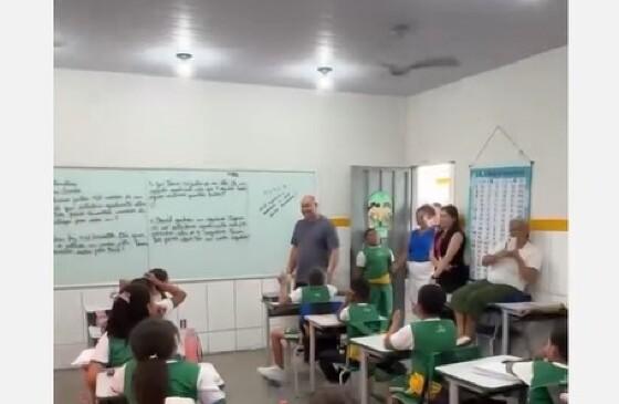 ABILIO SALA DE AULA.jpg