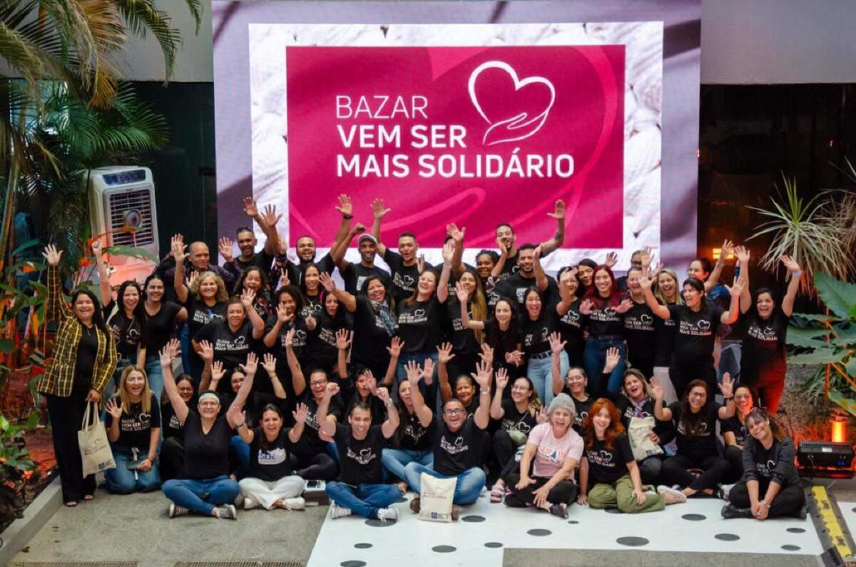 bazar solidário 3.jpg