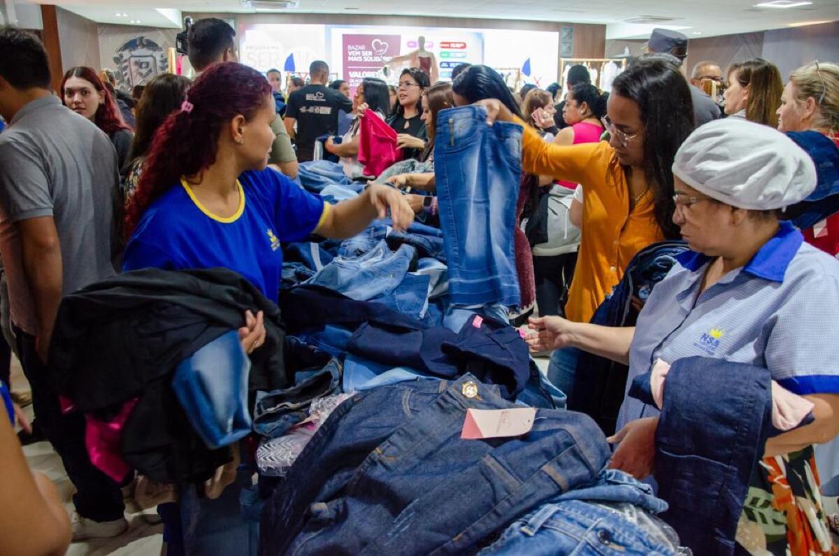 bazar solidário 1.jpg