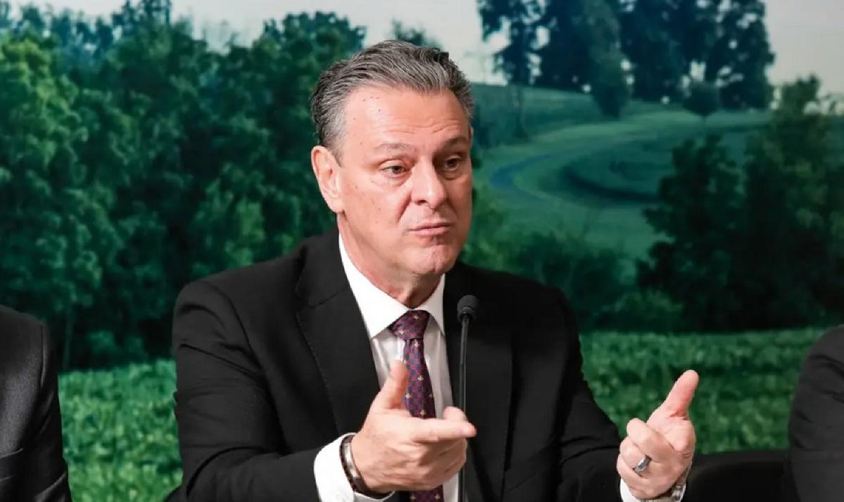 carlos favaro rejeito.jpg