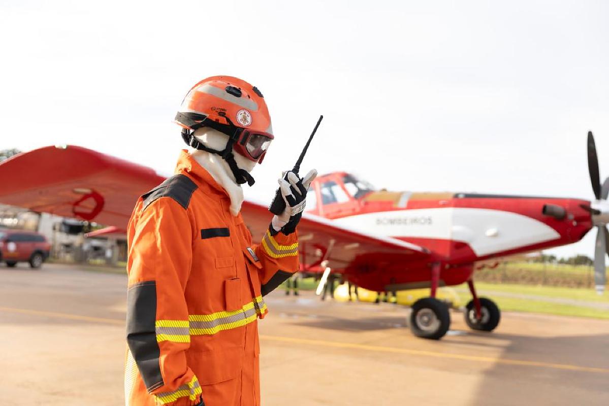 bombeiros incendios aeronave.jpg