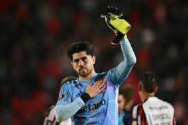 Rossi, o Gigante que Reconquistou a América pelo Flamengo