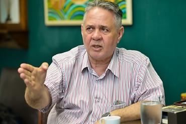 Antero usa ataques a Mauro para virar candidato