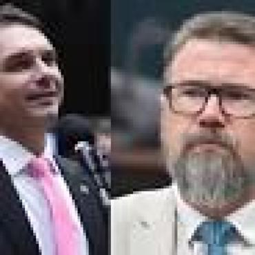 Deputado desiste de candidatura por R$ 15 milhões